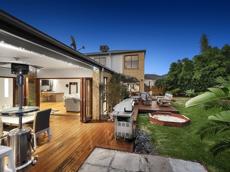 2 Parkside Circuit, Scoresby VIC 3179