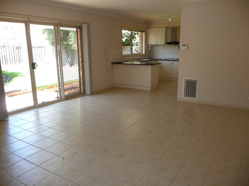 2/59 Airedale Way, Rowville VIC 3178