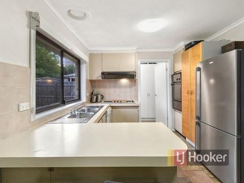 38 Eildon Parade, Rowville VIC 3178