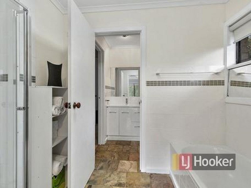 38 Eildon Parade, Rowville VIC 3178