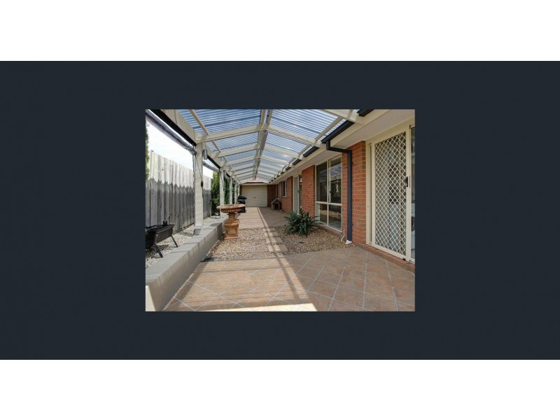 1 Tara Close, Rowville VIC 3178