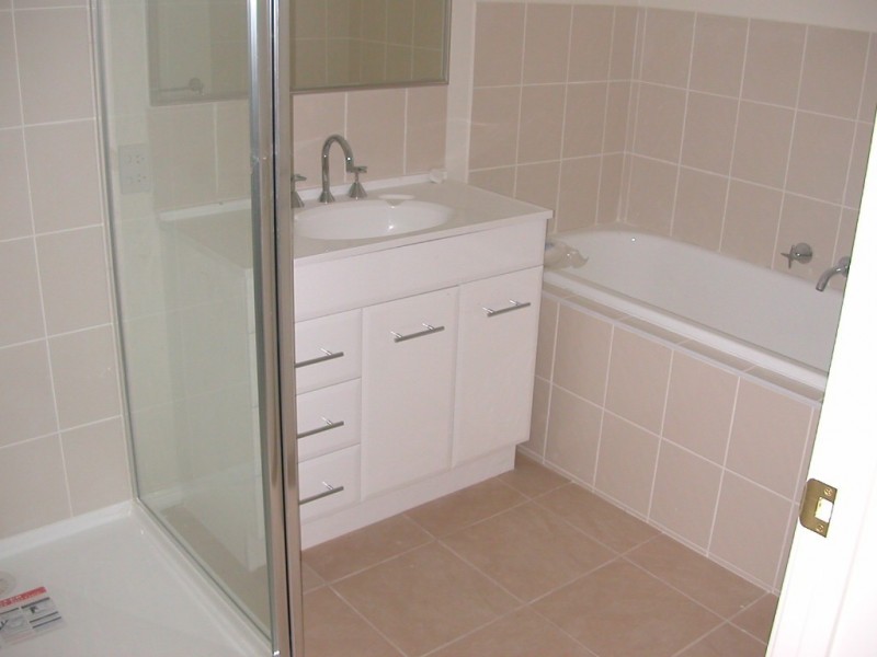 2/5 Kate Place, Ferntree Gully VIC 3156