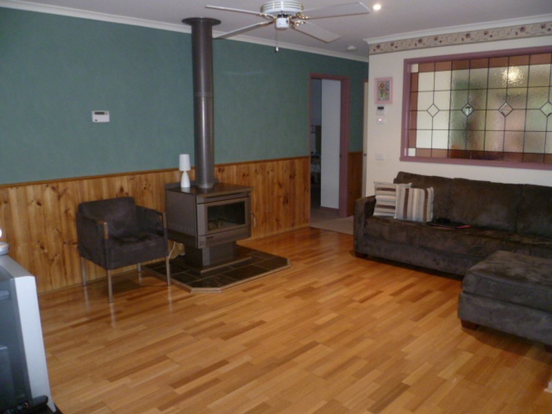 6 Kilcunda Drive, Rowville VIC 3178