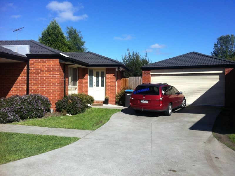 2/5 Kate Place, Ferntree Gully VIC 3156