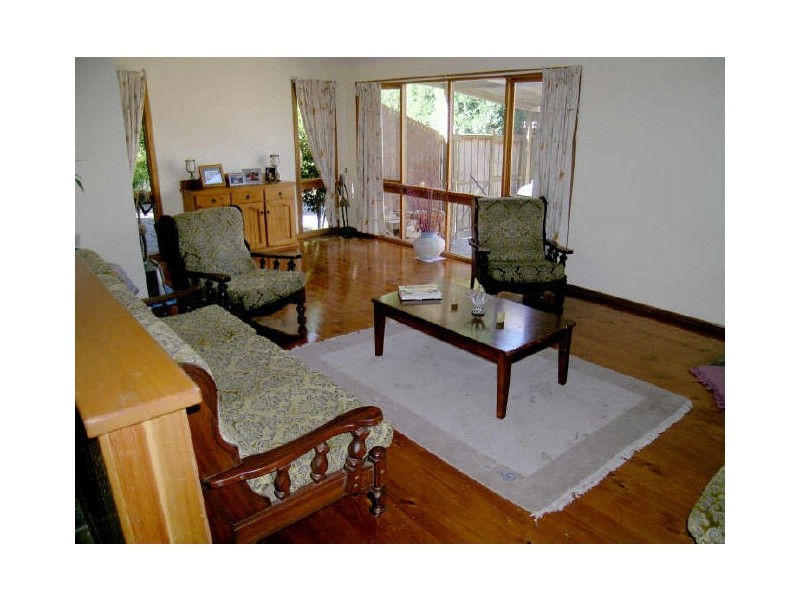 5 Erie Avenue, Rowville VIC 3178