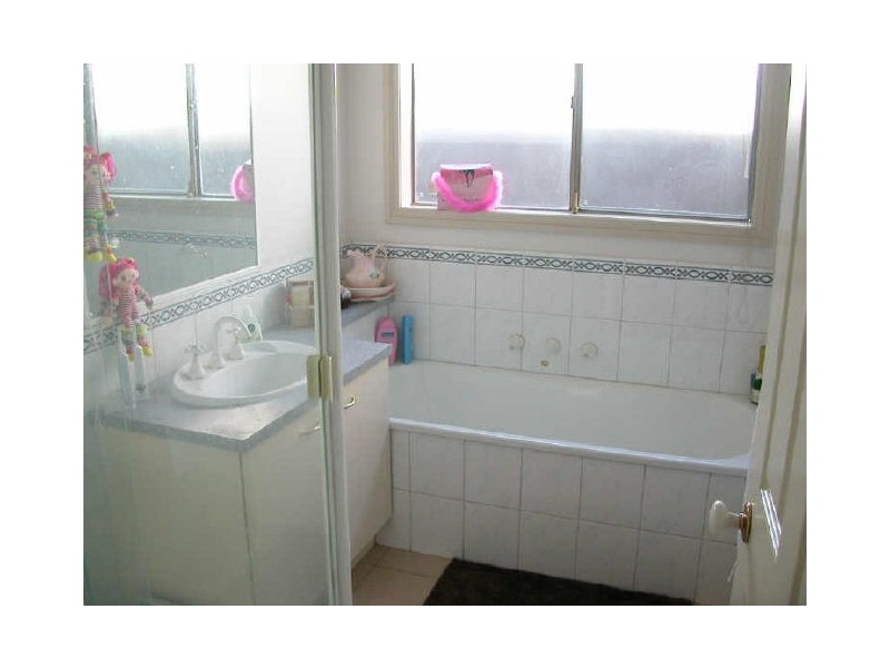 25 Liviana Drive, Rowville VIC 3178