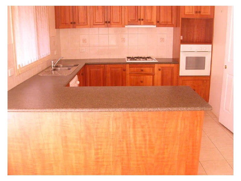 8 Perri-Raso Rise, Rowville VIC 3178