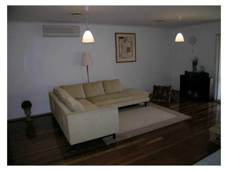 6 Mitta Close, Rowville VIC 3178