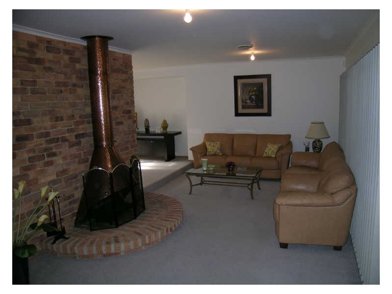 6 Mitta Close, Rowville VIC 3178