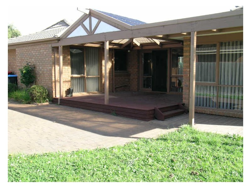 6 Mitta Close, Rowville VIC 3178