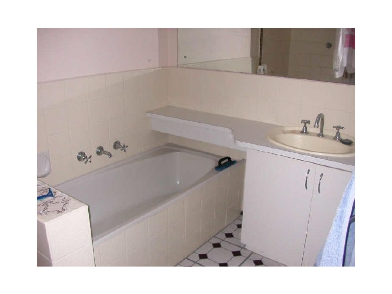 10 Saxonwood Drive, Narre Warren VIC 3805