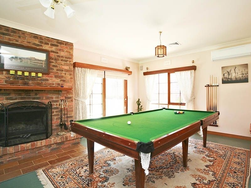 45 George Knox Drive, Rowville VIC 3178