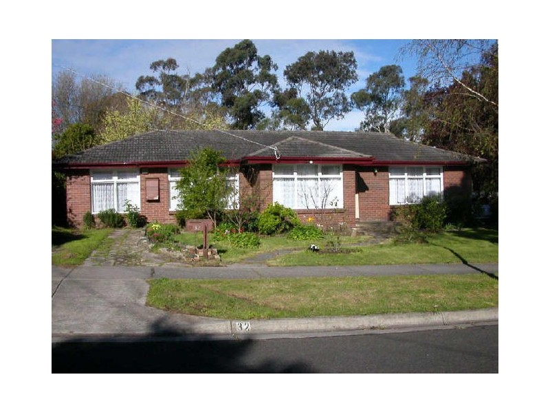 32 Lloyd Street, Knoxfield VIC 3180