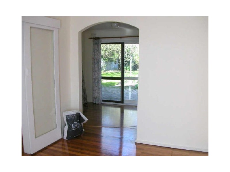 32 Lloyd Street, Knoxfield VIC 3180