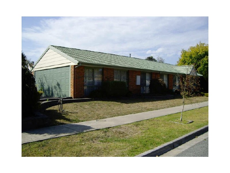 37 Westminster Drive, Rowville VIC 3178