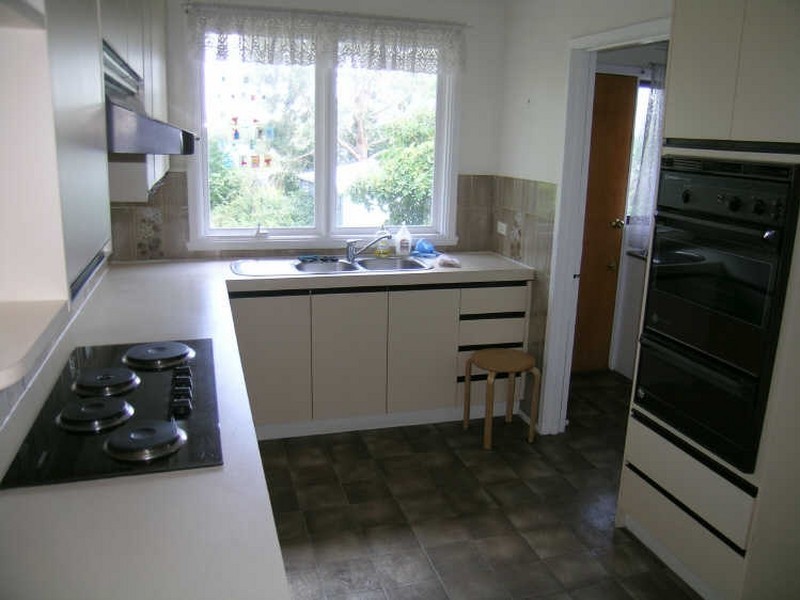 17 Fifth Avenue, Rowville VIC 3178