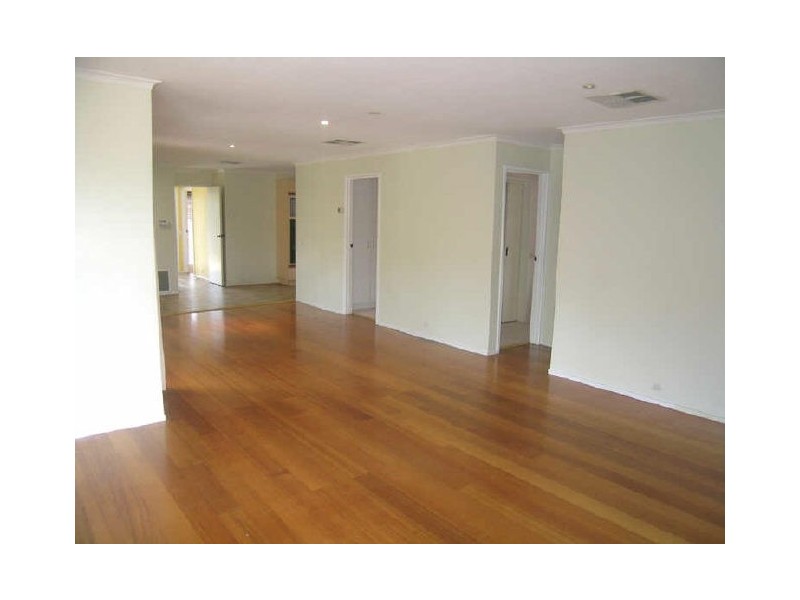 6 Cooper Road, Rowville VIC 3178