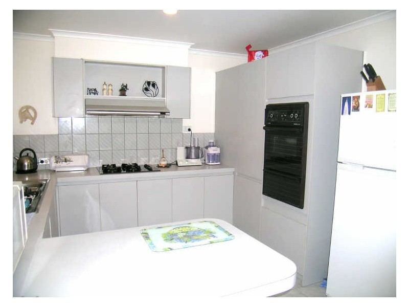 27 Fernlea Avenue, Rowville VIC 3178