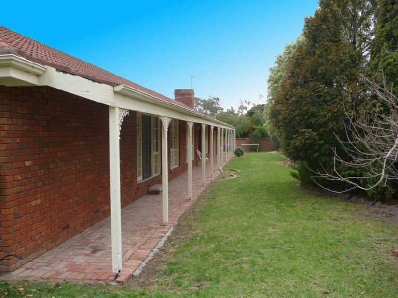 43 Willow Avenue, Rowville VIC 3178