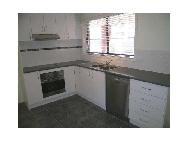 1/24 Alexander Street, Cranbourne VIC 3977