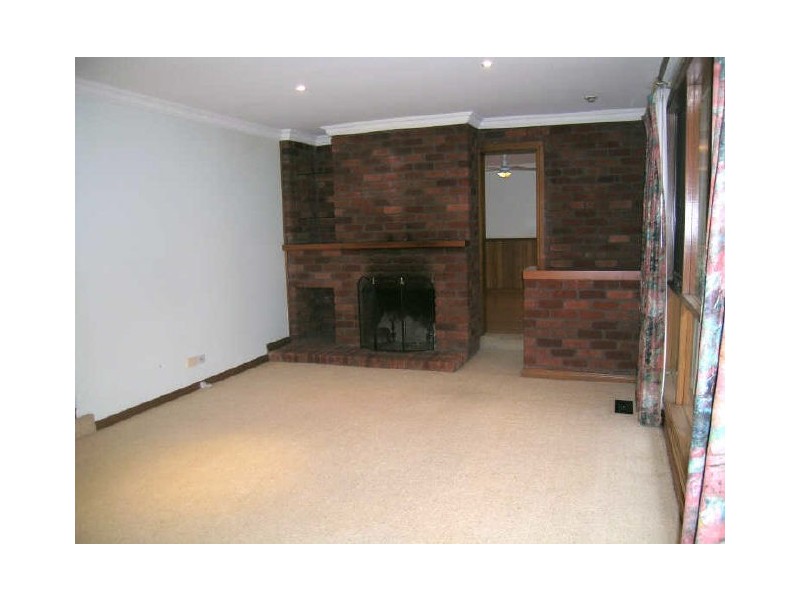 8 Hakea Place, Rowville VIC 3178