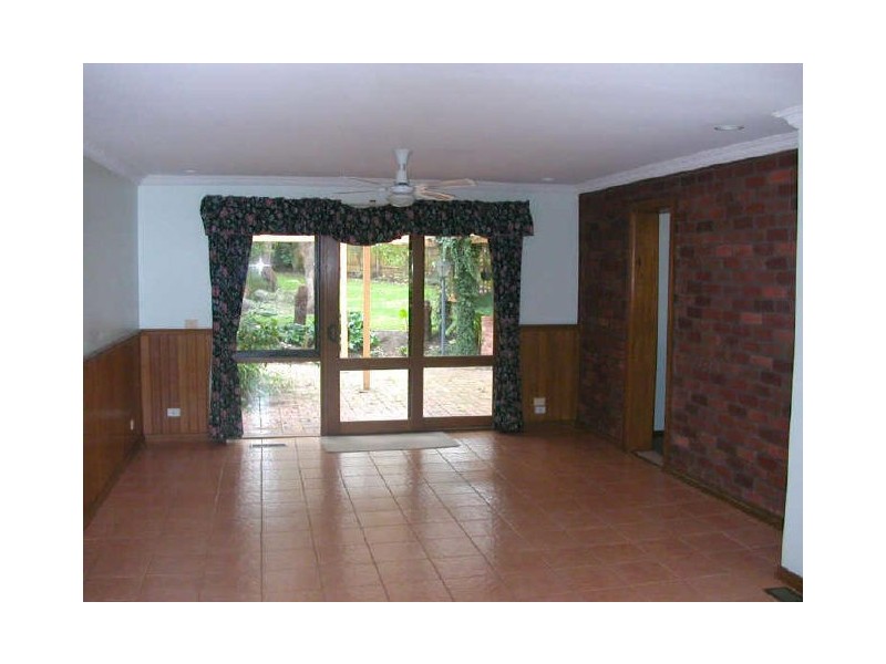 8 Hakea Place, Rowville VIC 3178