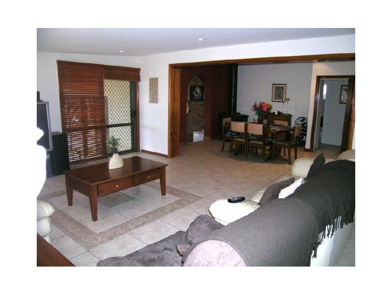 103 Taylors Lane, Rowville VIC 3178