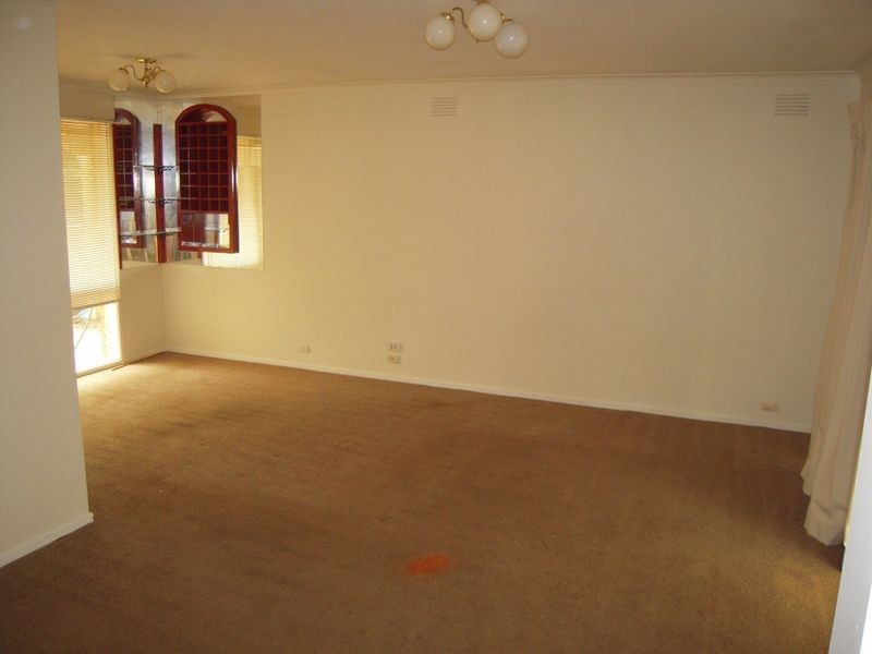 56 Mantung Crescent, Rowville VIC 3178