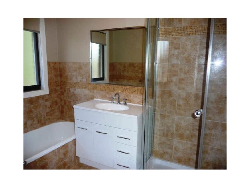 40 Lakeview Avenue, Rowville VIC 3178