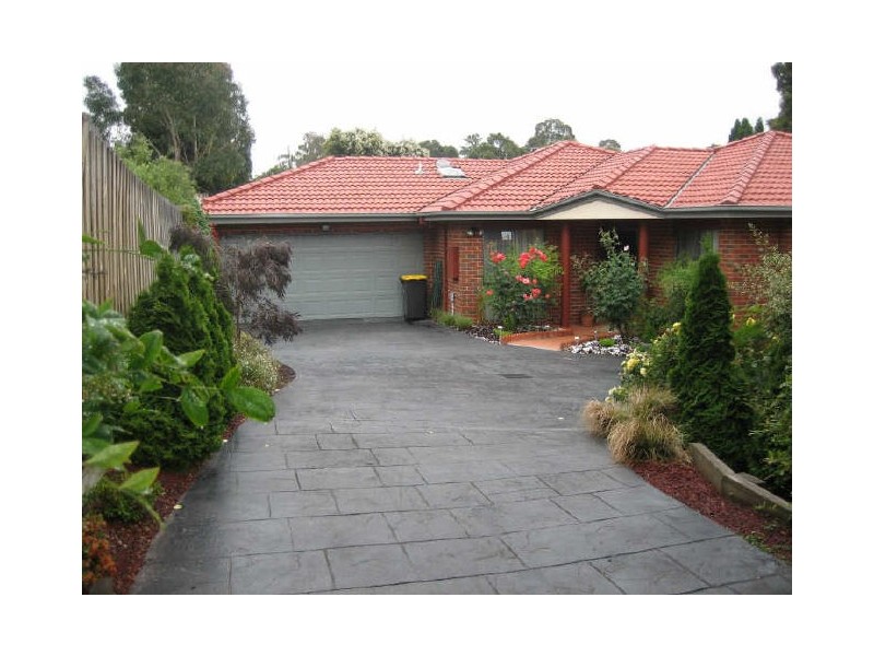 2/8 Ling Court, Mulgrave VIC 3170
