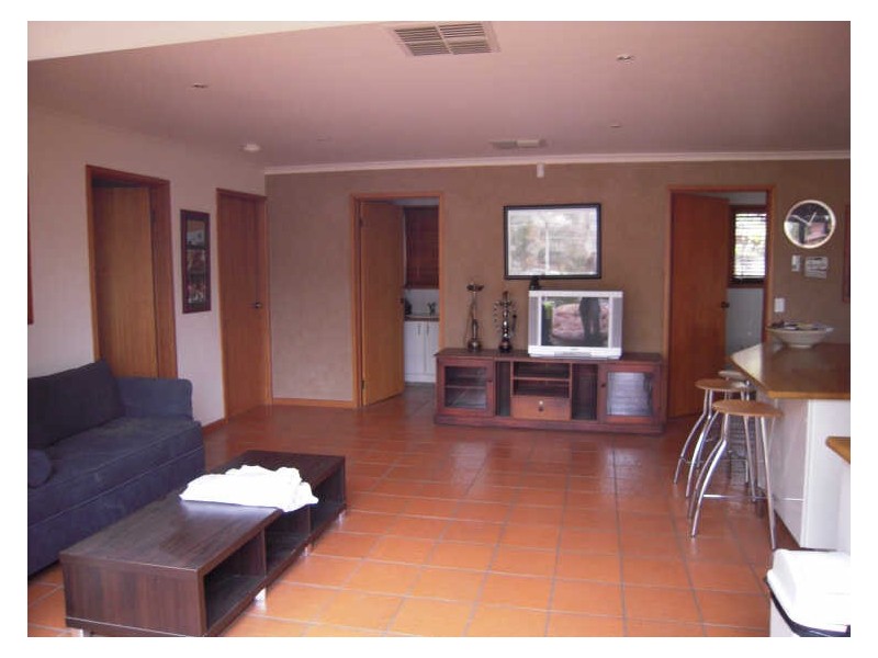 37 Whalley Drive, Wheelers Hill VIC 3150