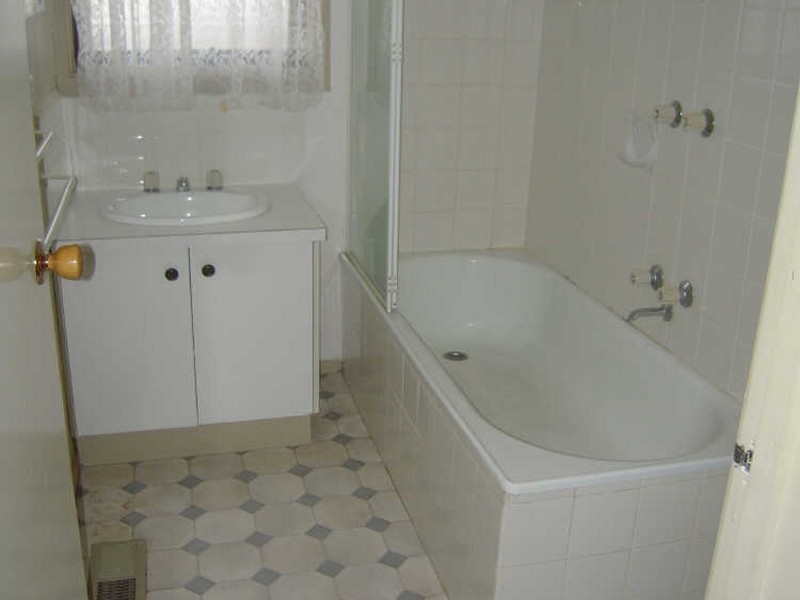 36 Tamboon Drive, Rowville VIC 3178