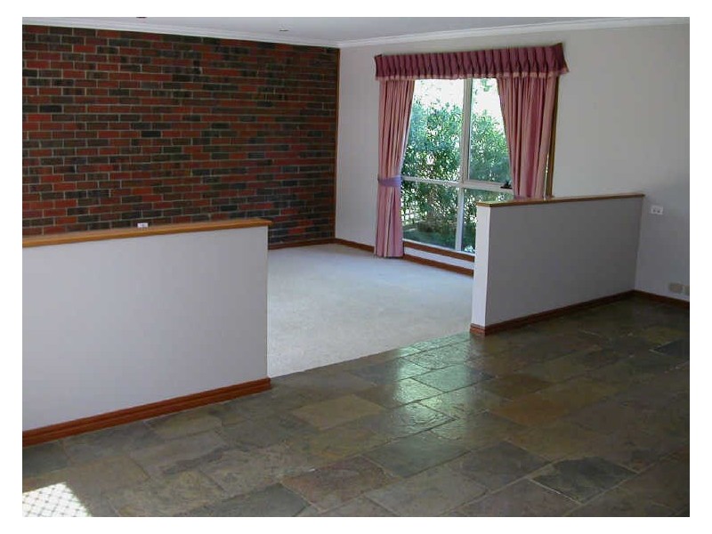 4 Miramah Close, Rowville VIC 3178