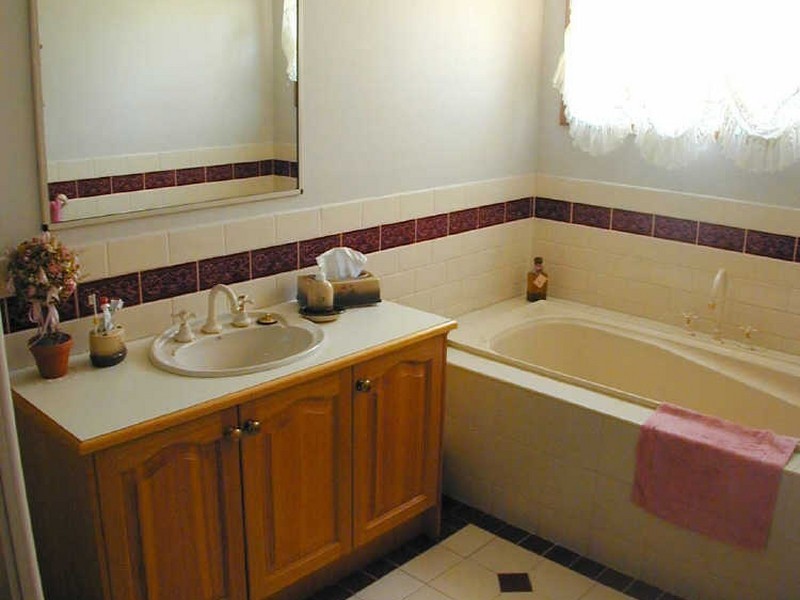 4 Miramah Close, Rowville VIC 3178