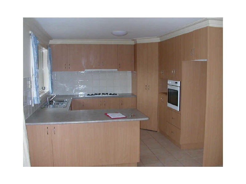 1/17 Lakeview Avenue, Rowville VIC 3178