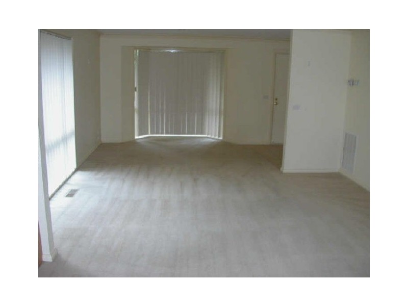 1/17 Lakeview Avenue, Rowville VIC 3178