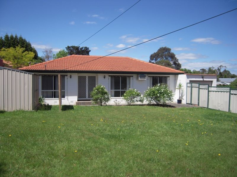 1A Denver Crescent, Rowville VIC 3178