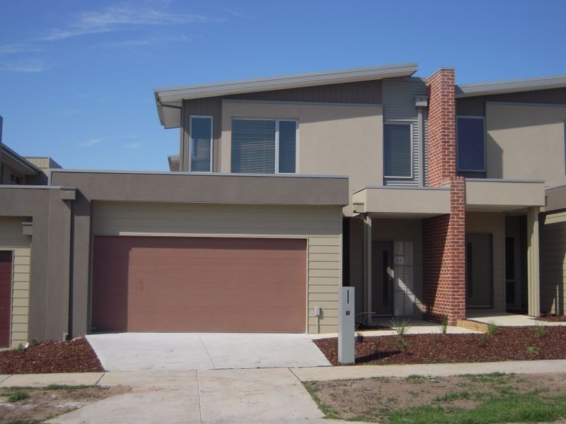 16 Braeburn Parade, Rowville VIC 3178