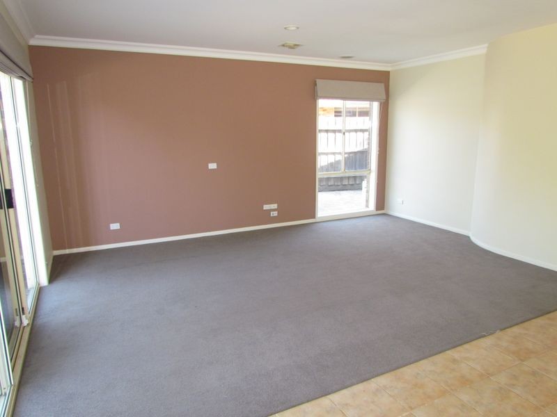 104 Fairway Drive, Rowville VIC 3178
