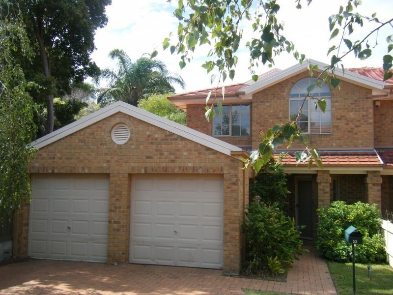 33 Botanic Walk, Mont Albert North VIC 3129