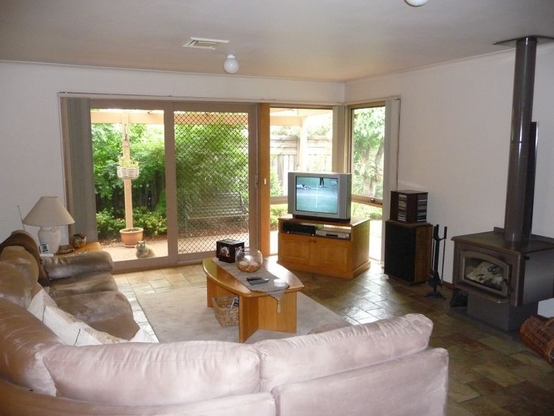 7 Pitfield Crescent, Rowville VIC 3178