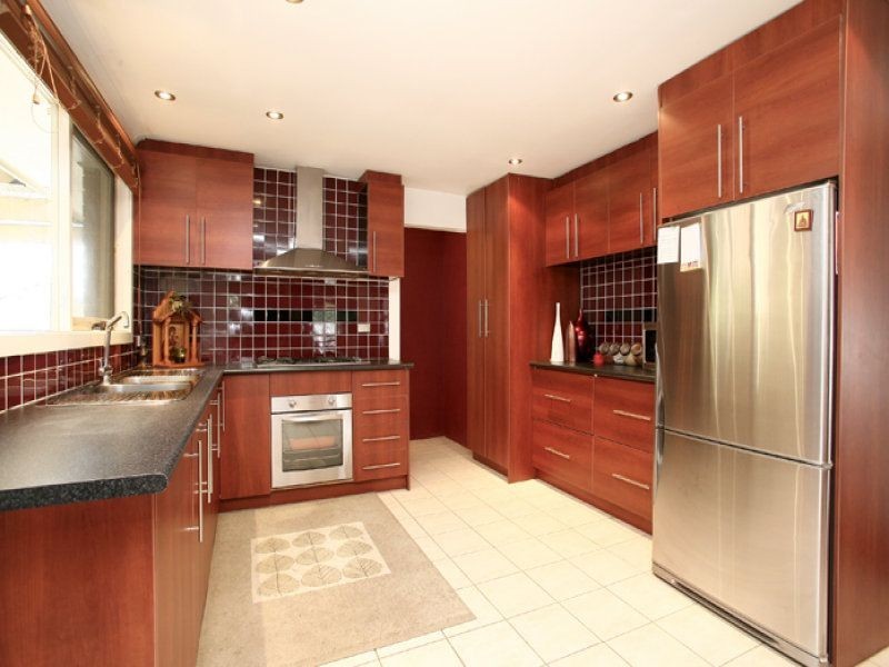 7 Eildon Parade, Rowville VIC 3178