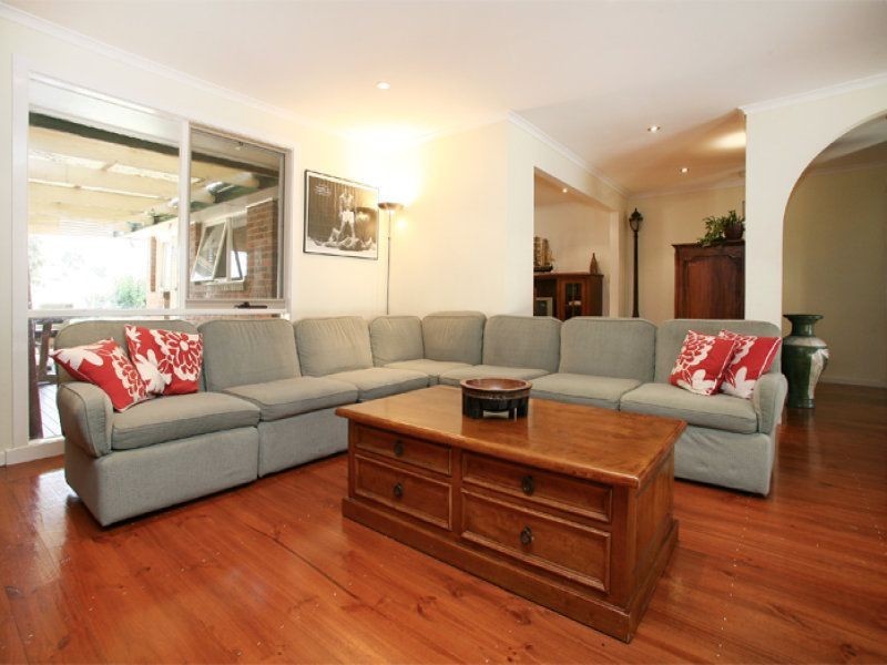 7 Eildon Parade, Rowville VIC 3178