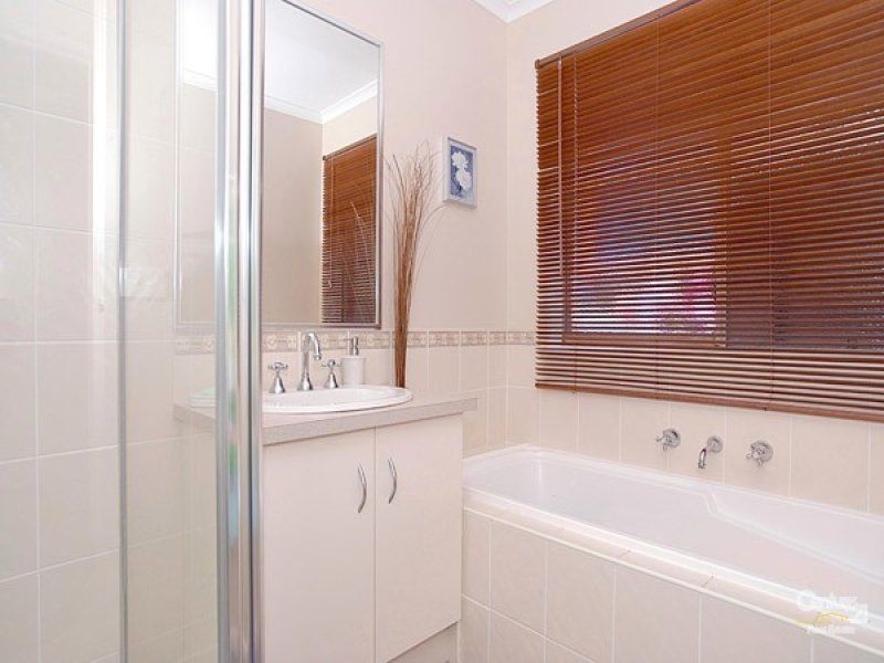 3 Dahlen Place, Berwick VIC 3806