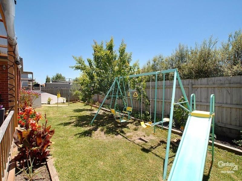 3 Dahlen Place, Berwick VIC 3806