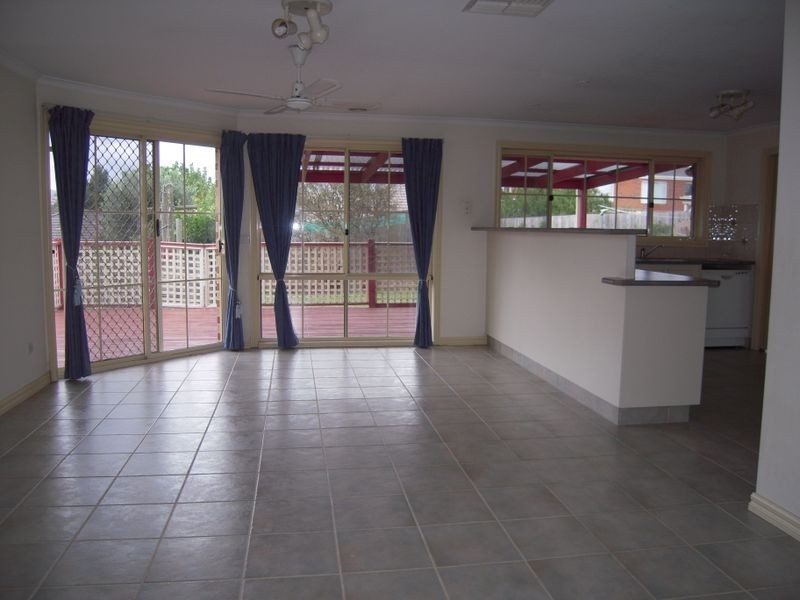 6 Zala Court, Rowville VIC 3178