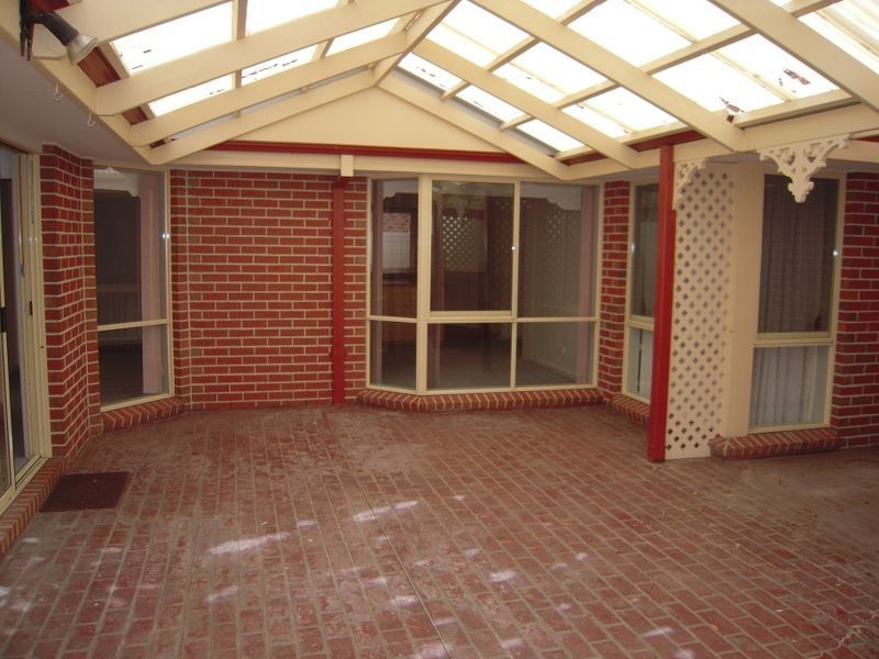 41 Fairway Drive, Rowville VIC 3178