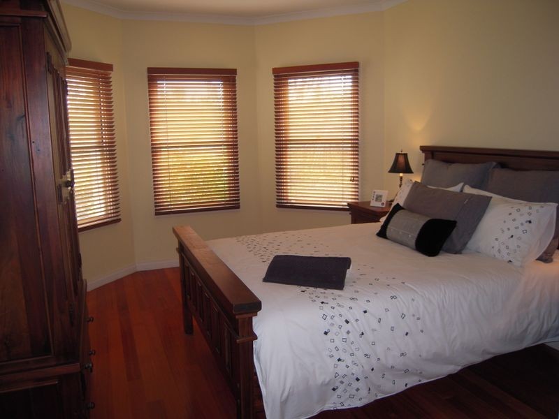 437 Dandelion Drive, Rowville VIC 3178