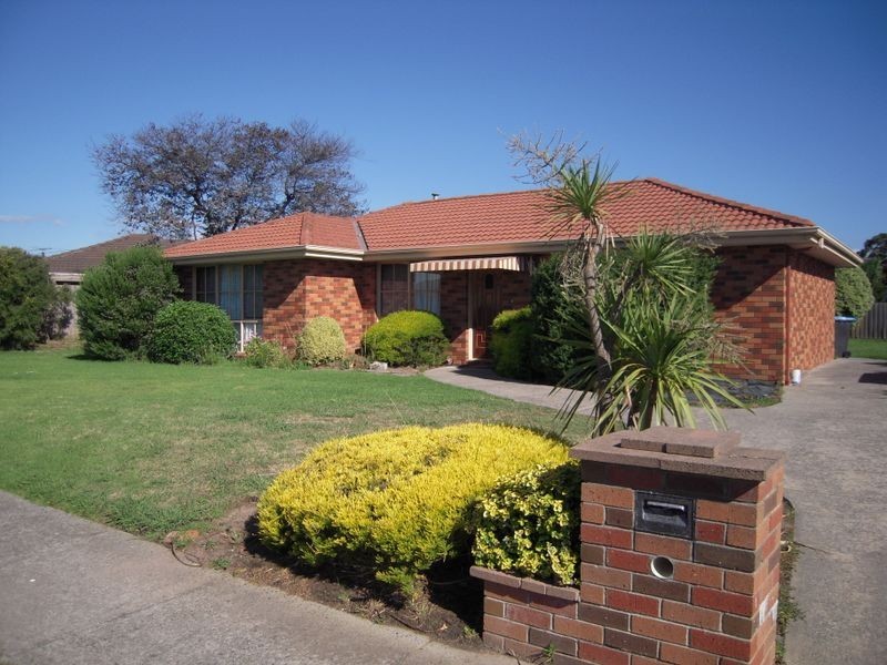 49 Lakeview Avenue, Rowville VIC 3178