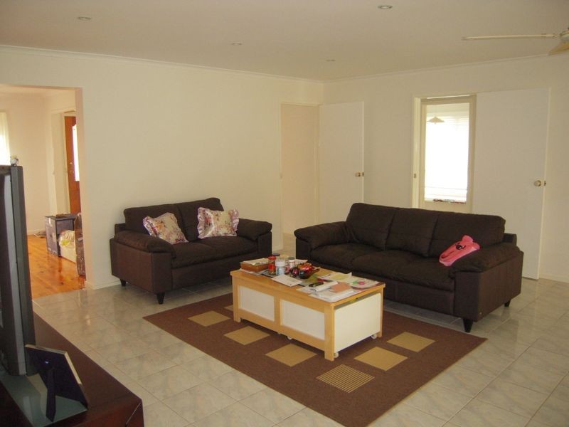 10 Lonsdale Avenue, Rowville VIC 3178